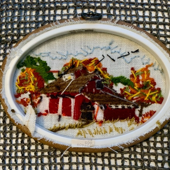 Vintage Framed Rustic Farnhouse Barn Crewel Embroidery Art Piece - Picture 5 of 6